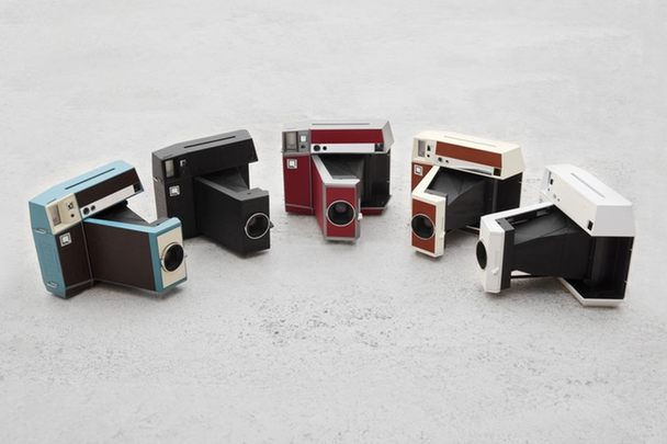 撮ってすぐアナログ『スクエア』写真！ Lomography Lomo'Instant ...